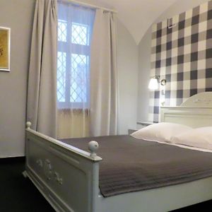 Budget Room